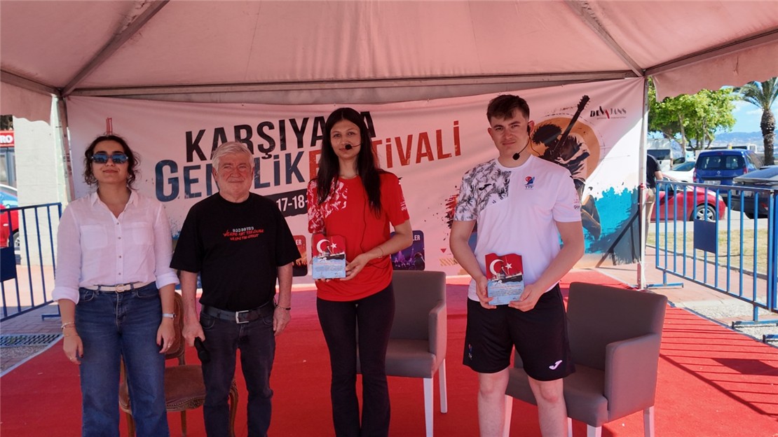 Milli Sporcularımız Karşıyaka Gençlik Festivali’nde Gençlerle Buluştu