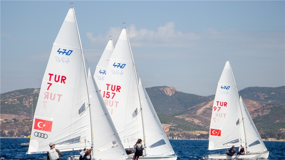 TYF Yelken Ligi MW Phokaia Kupası 470 – 420 – RS Feva Yarışlarında İlk Start Verildi