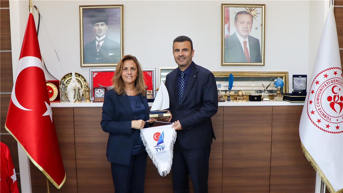 Başkan Özlem Akdurak, İstanbul Gençlik ve Spor İl Müdürü Muhittin Özbay’ı Ziyaret Etti